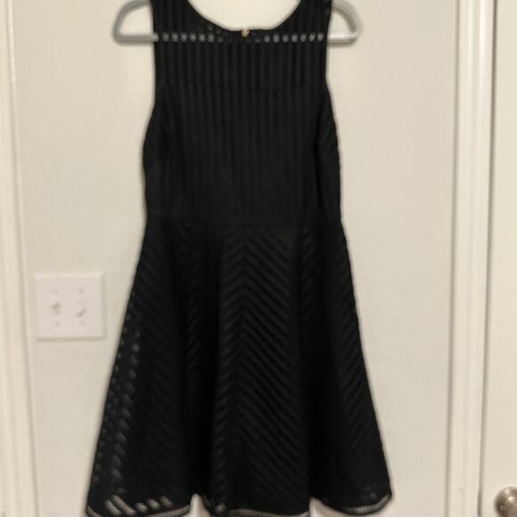 Guess Little Black Dress NWT - Picture 5 of 14
